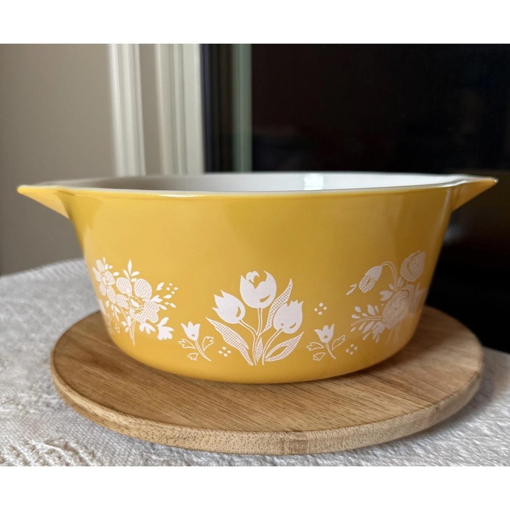 Pyrex Promotional Garden Medley 475 Casserole Only No Lid